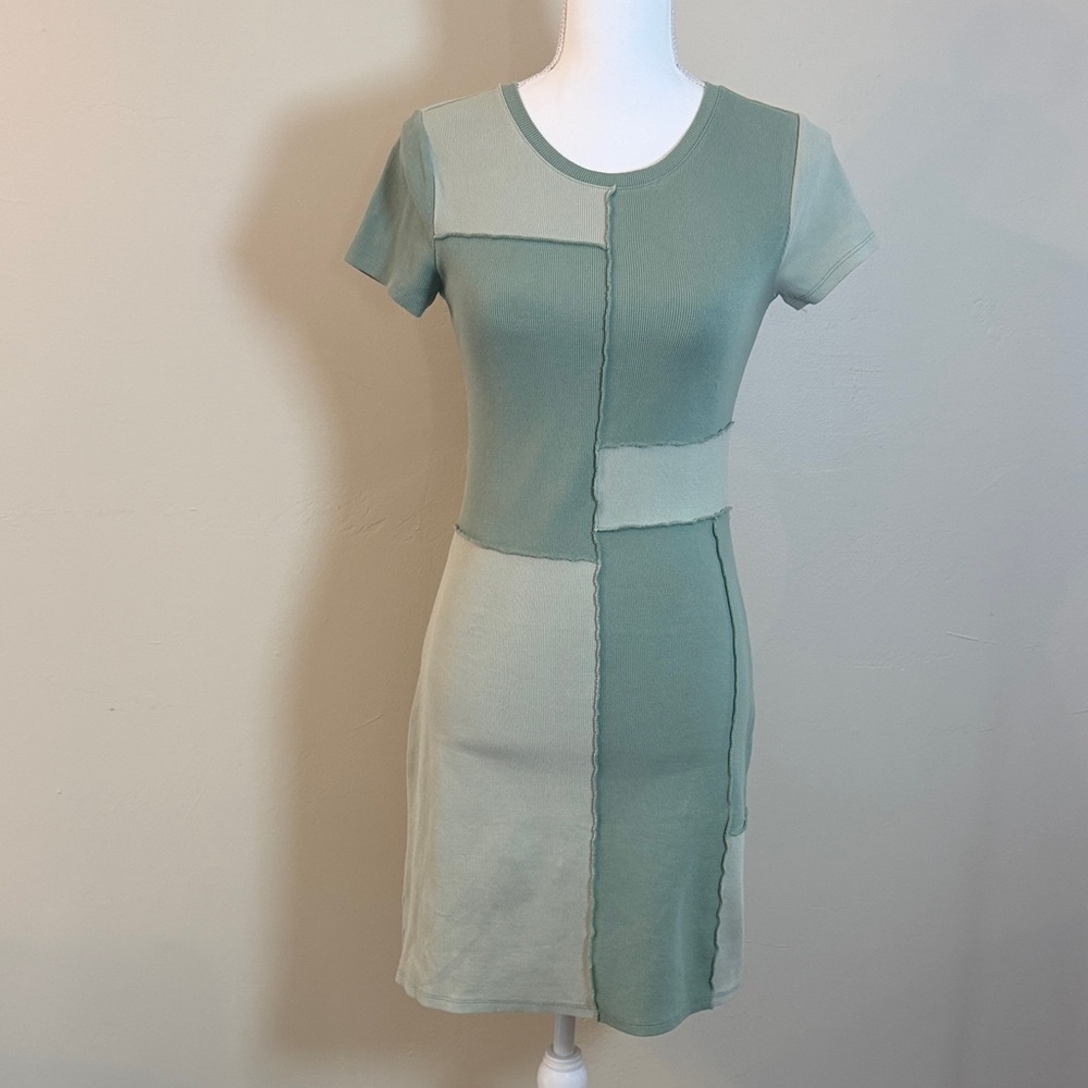 Hollister Women's Medium Short Sleeve Green Dress
